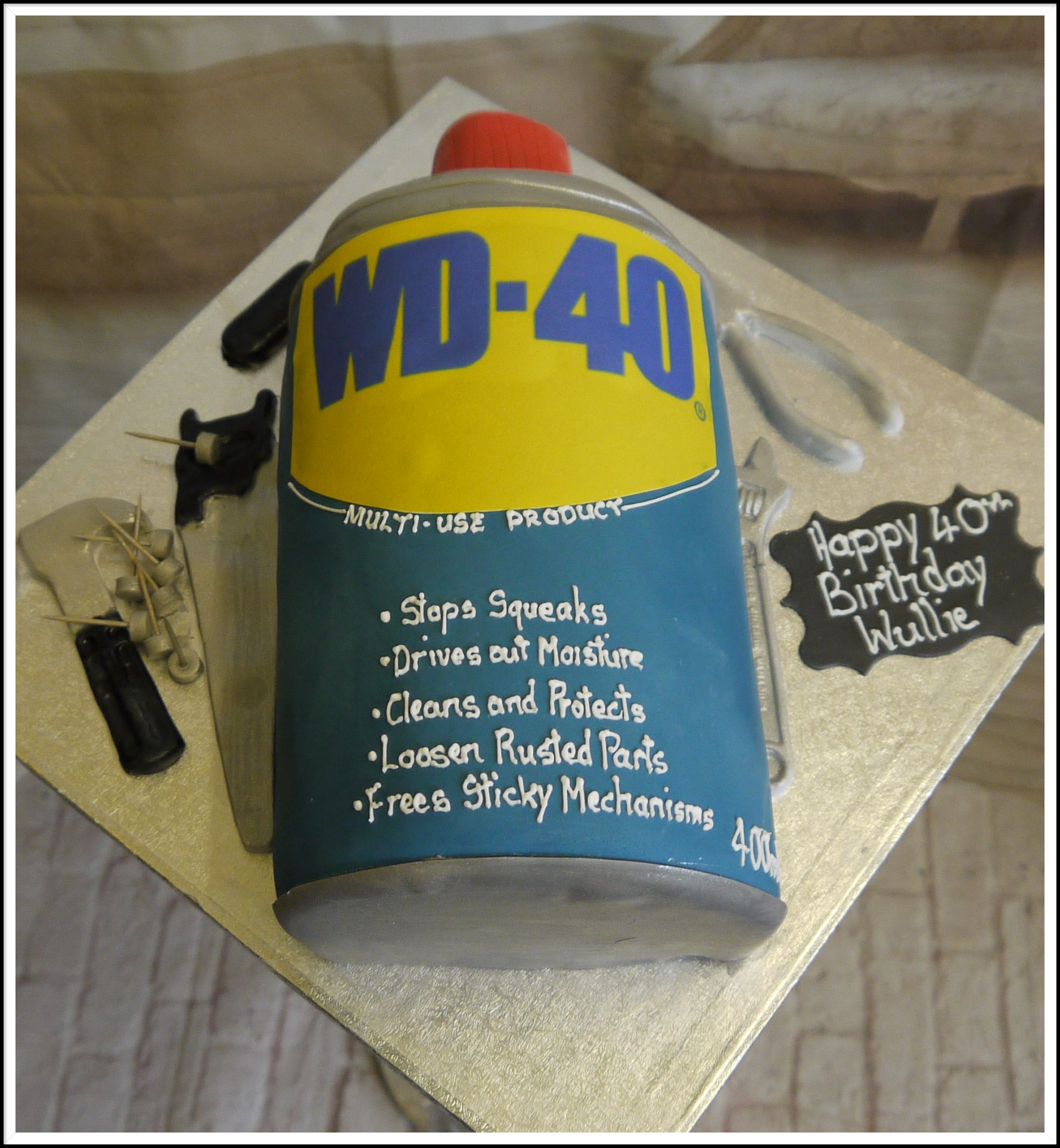 WD40 birthday cake