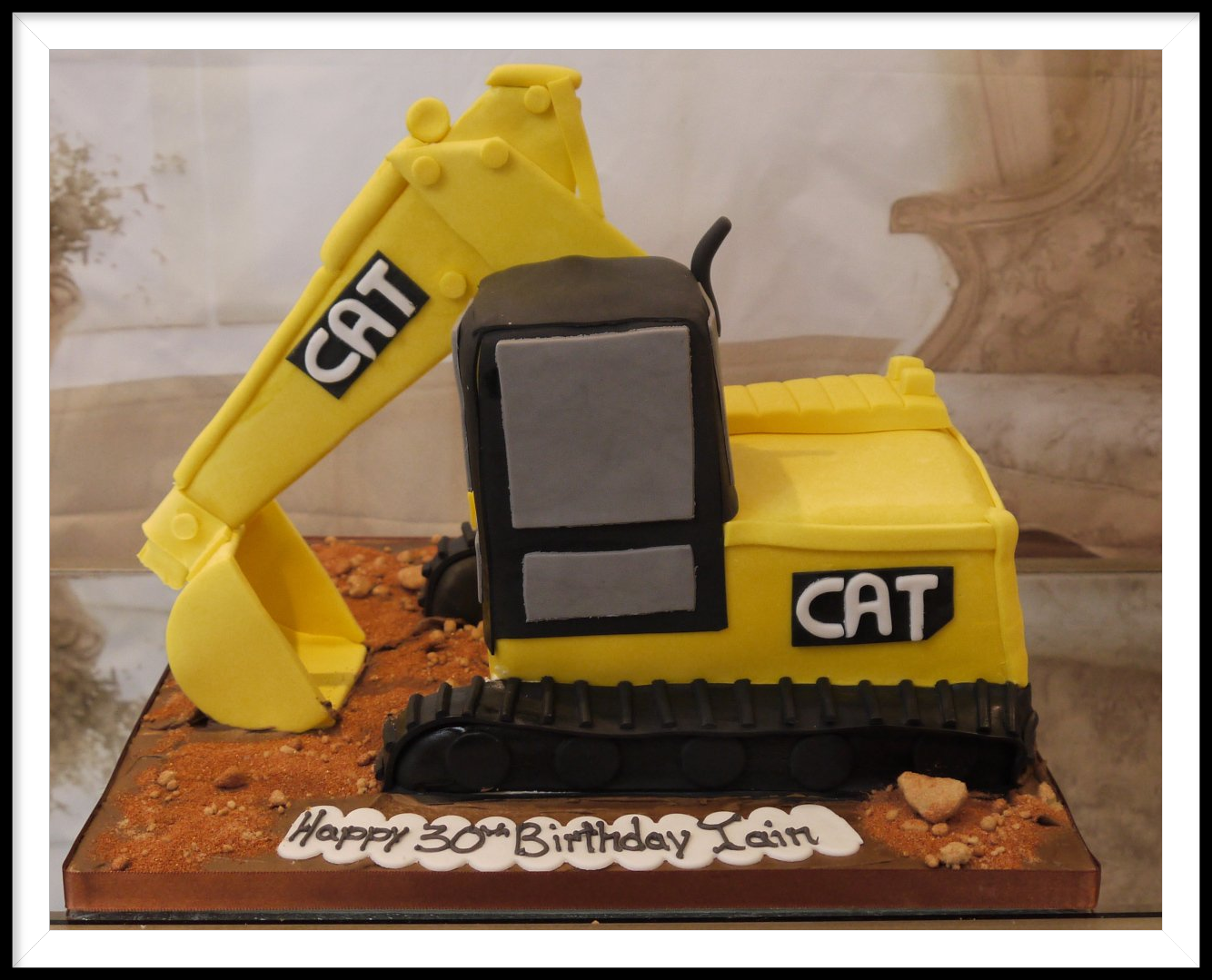 Cat Digger cake