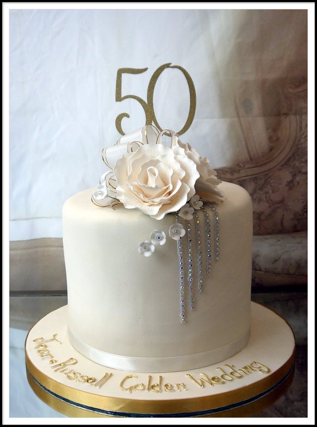 60th wedding anniversary cake @Xochilt's Desserts @Xochilt's Dessert... |  TikTok
