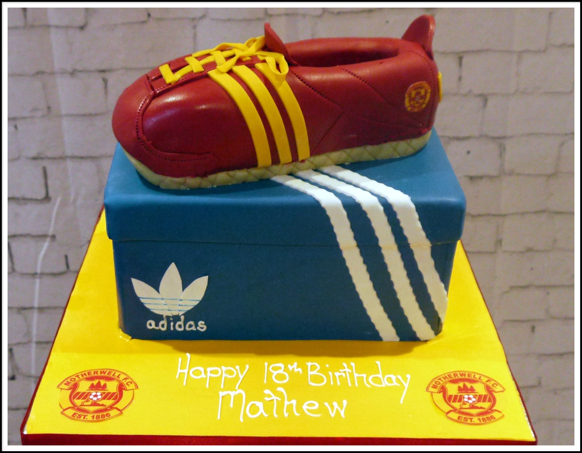Football Boot and box cake
