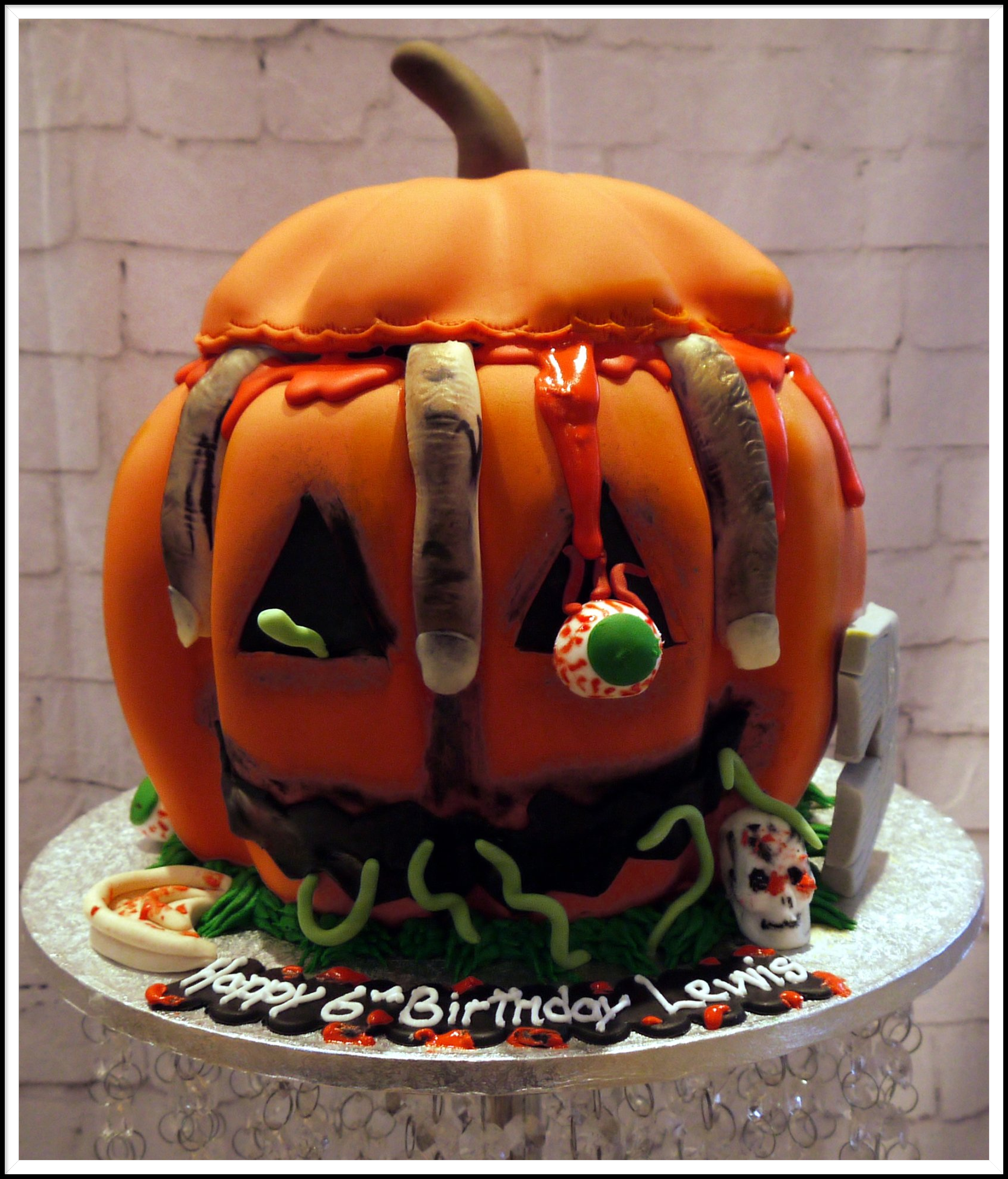 pumpkin birthday cake