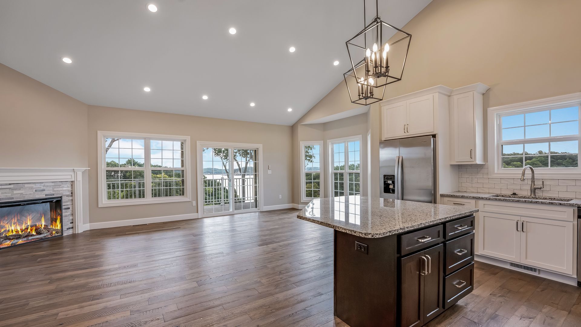 Luxury custom homes in St. Louis and Lake of the Ozarks