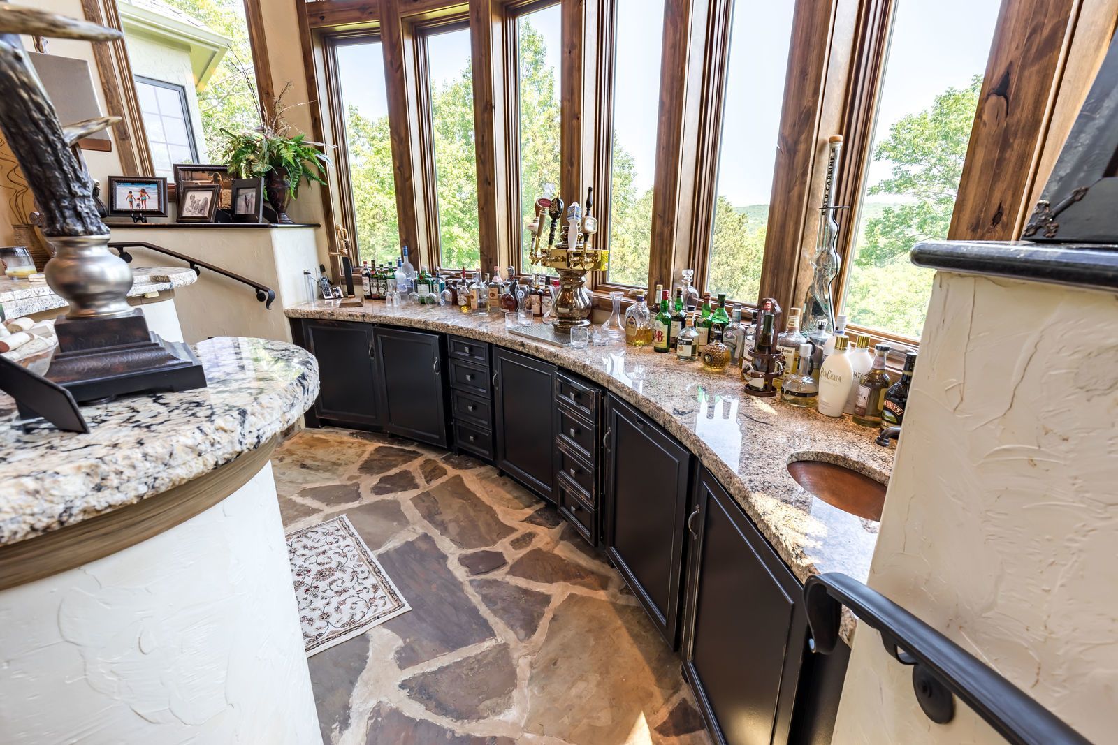 Luxury custom homes in St. Louis and Lake of the Ozarks