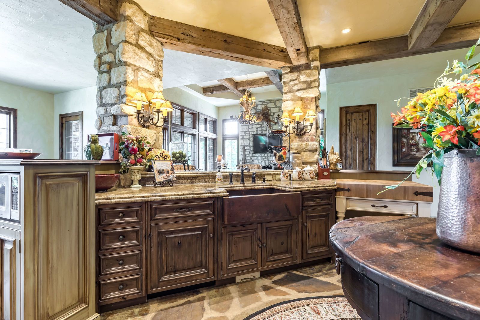 Luxury custom homes in St. Louis and Lake of the Ozarks