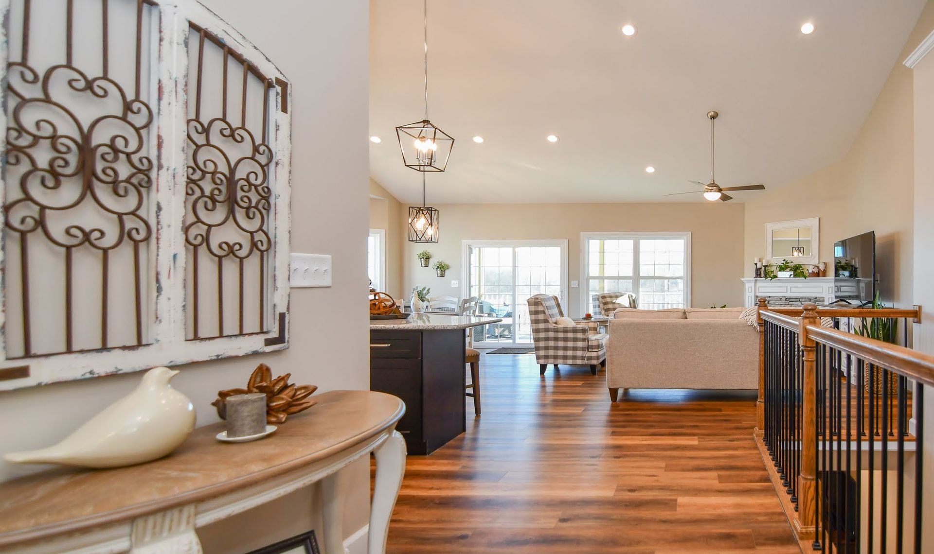 LuLuxury custom homes in St. Louis and Lake of the Ozarksxury custom homes in St. Louis and Lake of the Ozarks