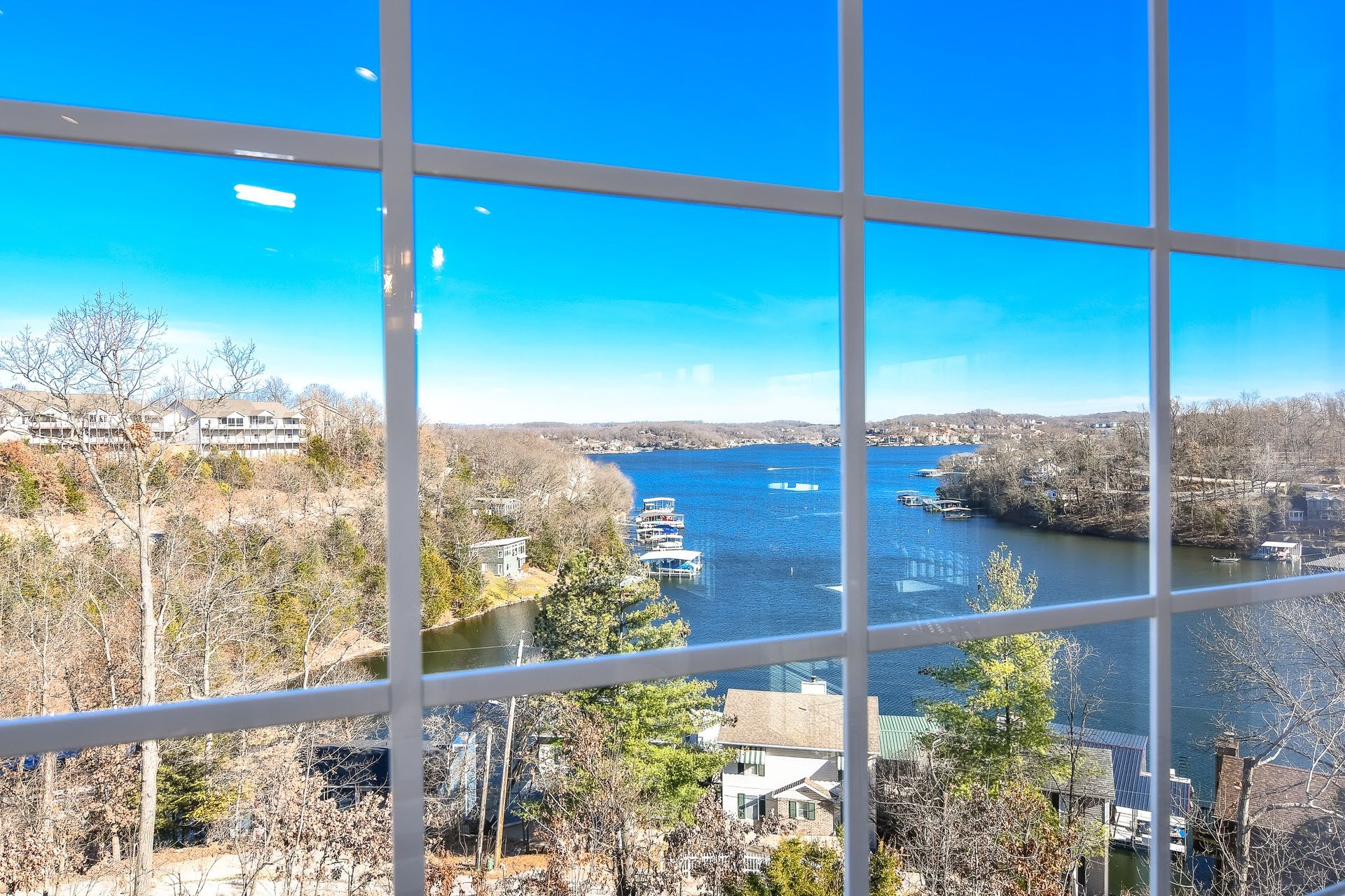 Luxury custom homes in St. Louis and Lake of the Ozarks