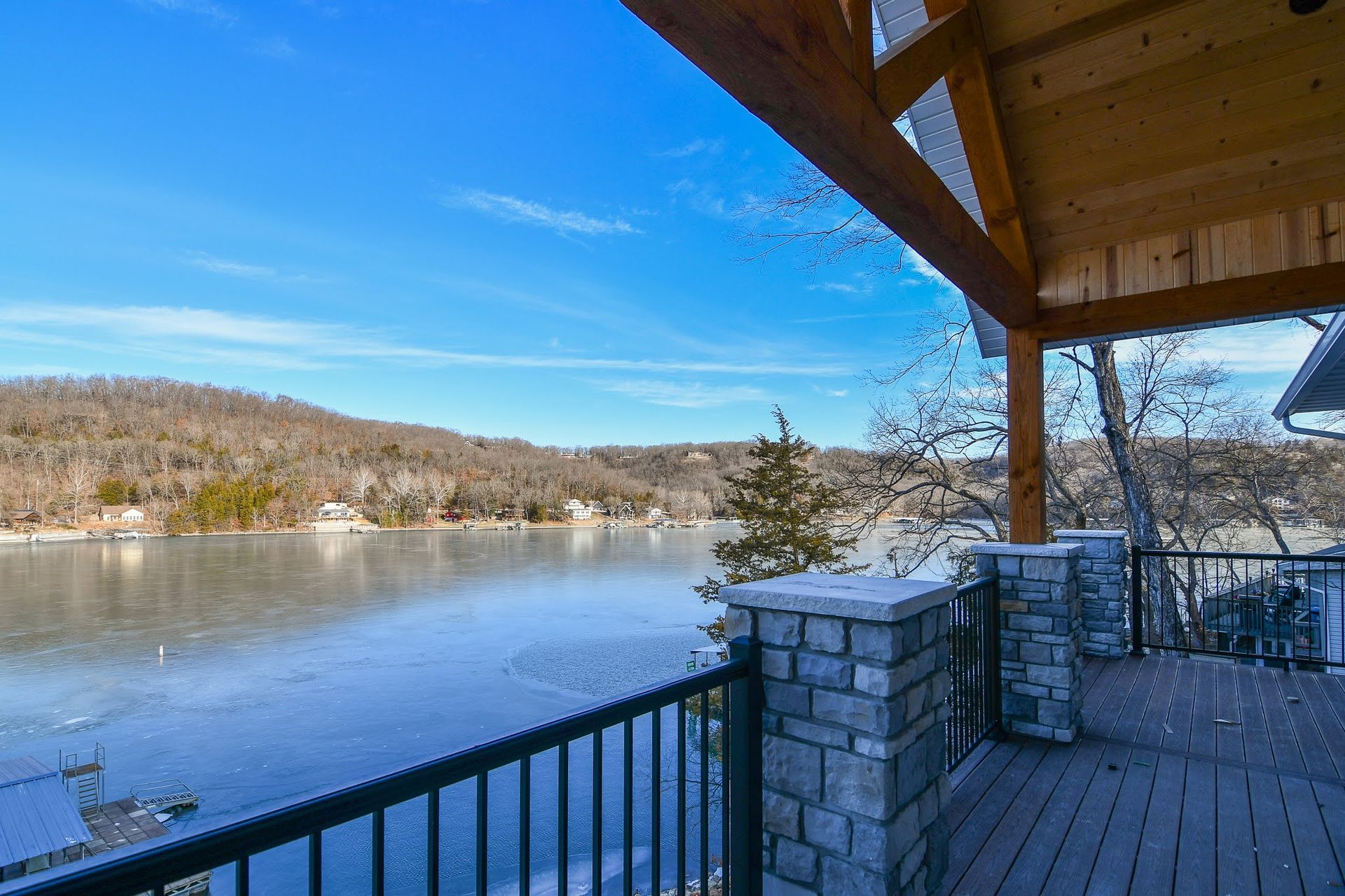 Luxury custom homes in St. Louis and Lake of the Ozarks