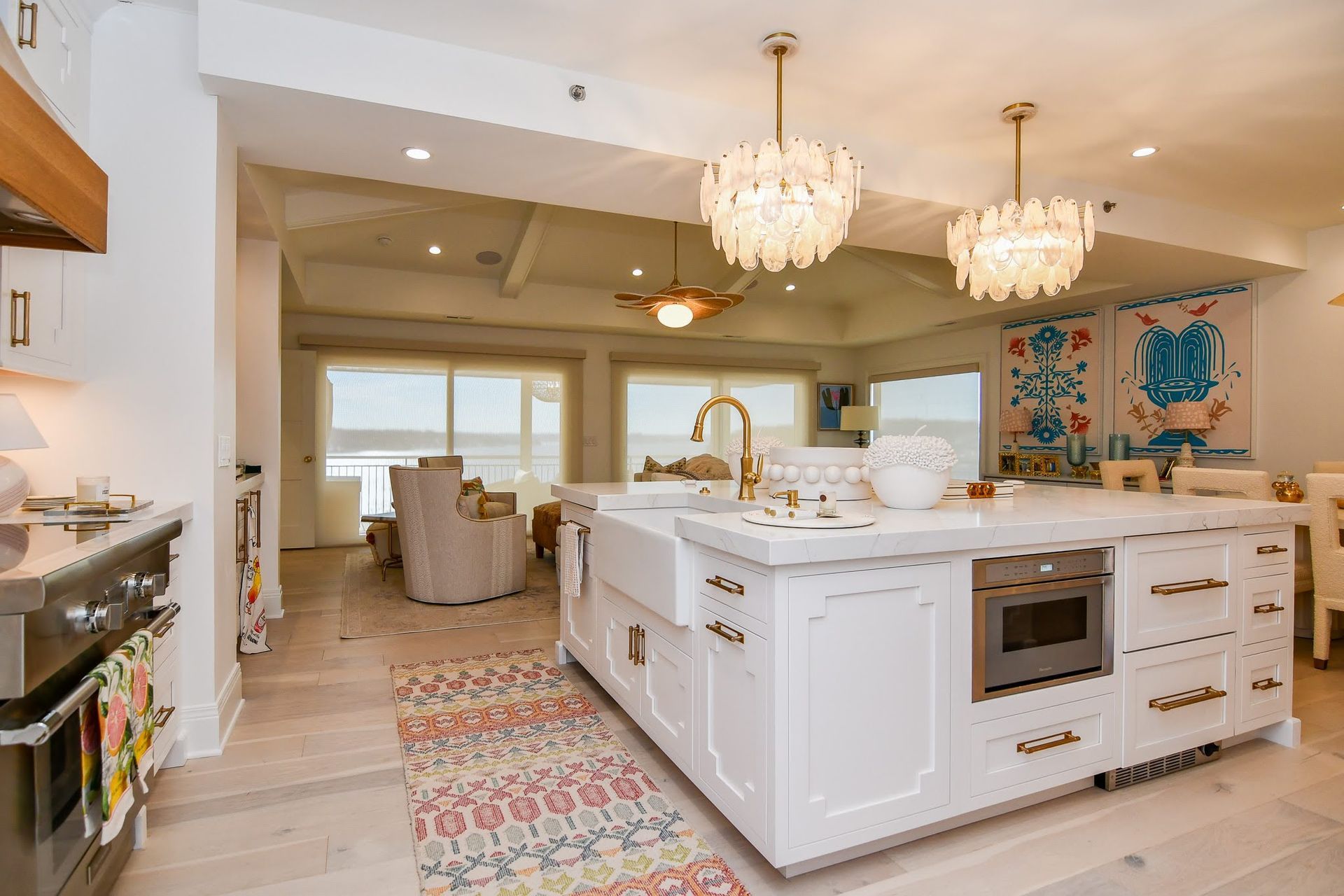 Luxury custom homes in St. Louis and Lake of the Ozarks