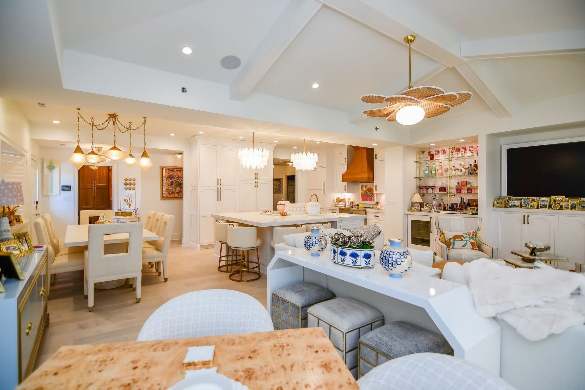 Luxury custom homes in St. Louis and Lake of the Ozarks