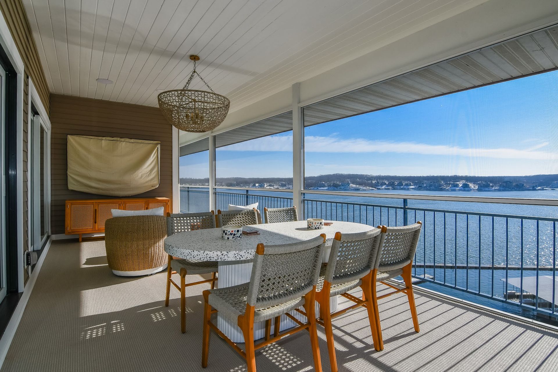 Luxury custom homes in St. Louis and Lake of the Ozarks