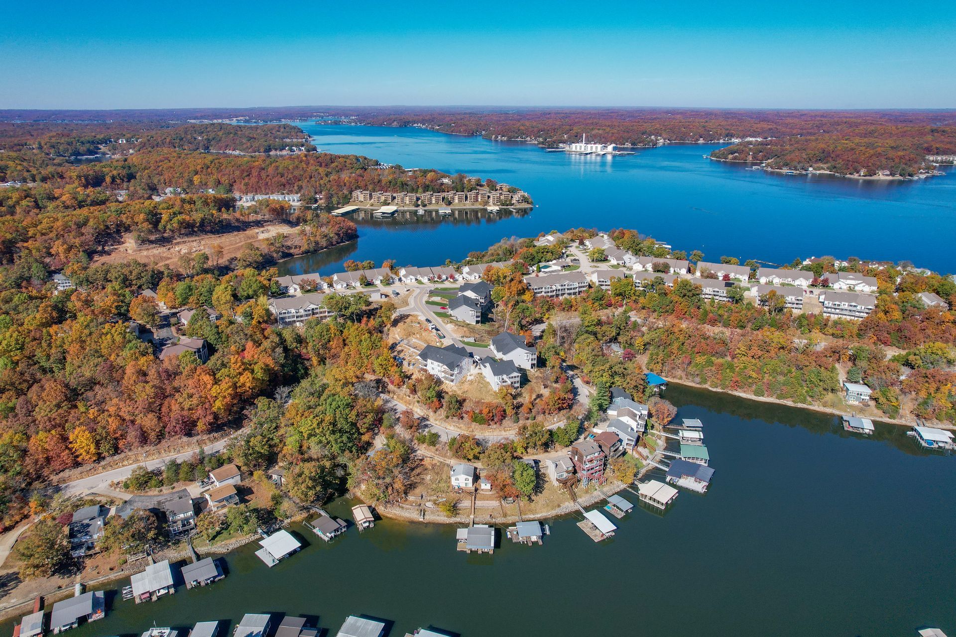 Luxury custom homes in St. Louis and Lake of the Ozarks