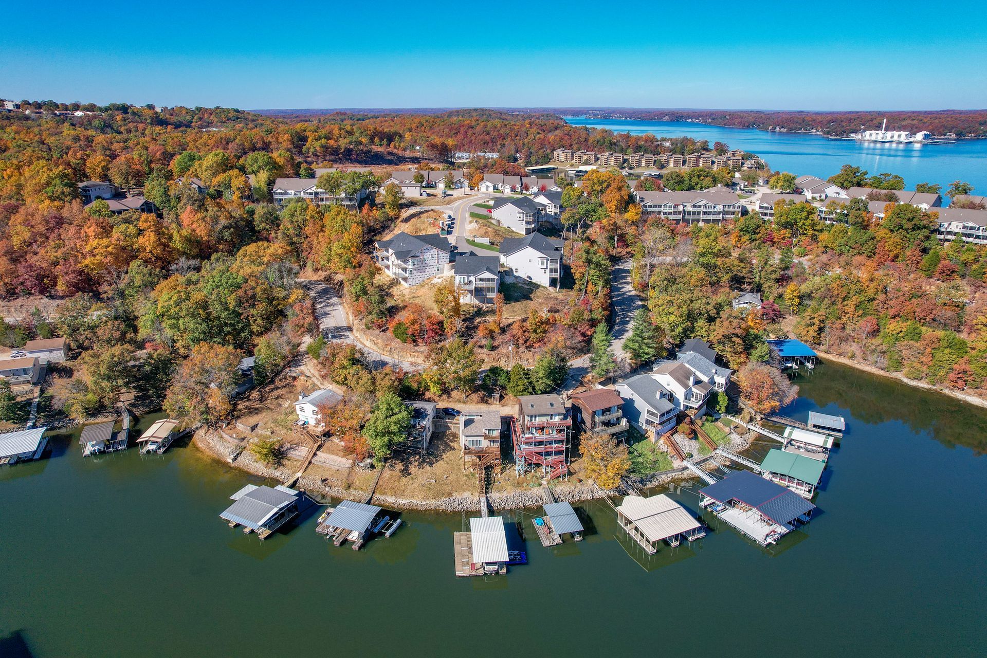 Luxury custom homes in St. Louis and Lake of the Ozarks