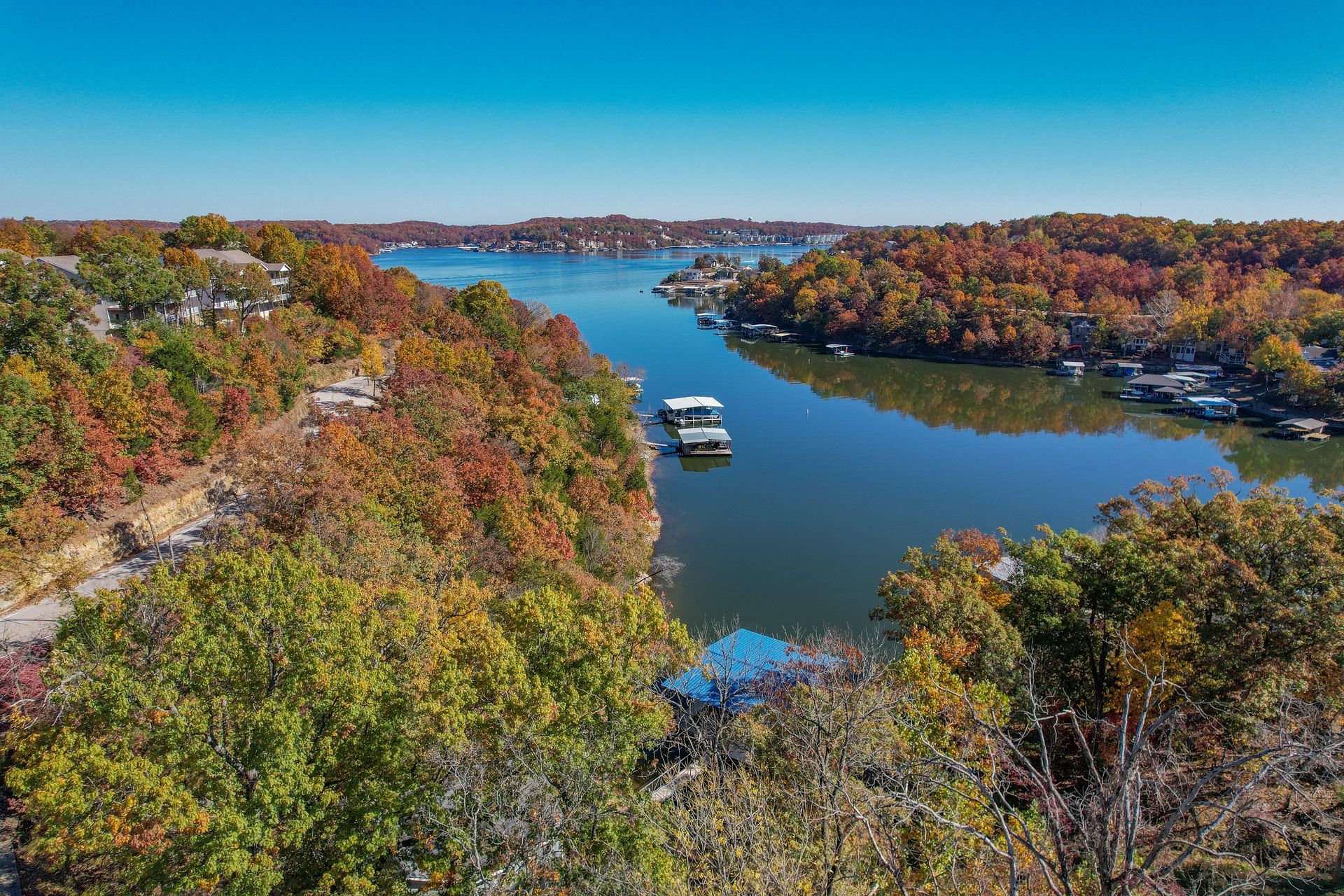 Luxury custom homes in St. Louis and Lake of the Ozarks custom homes in St. Louis and Lake of the Ozarks