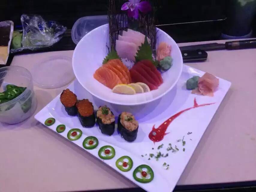 Akashi Asian Bistro & Sushi Bar 123