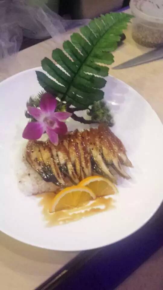 Akashi Asian Bistro & Sushi Bar 12
