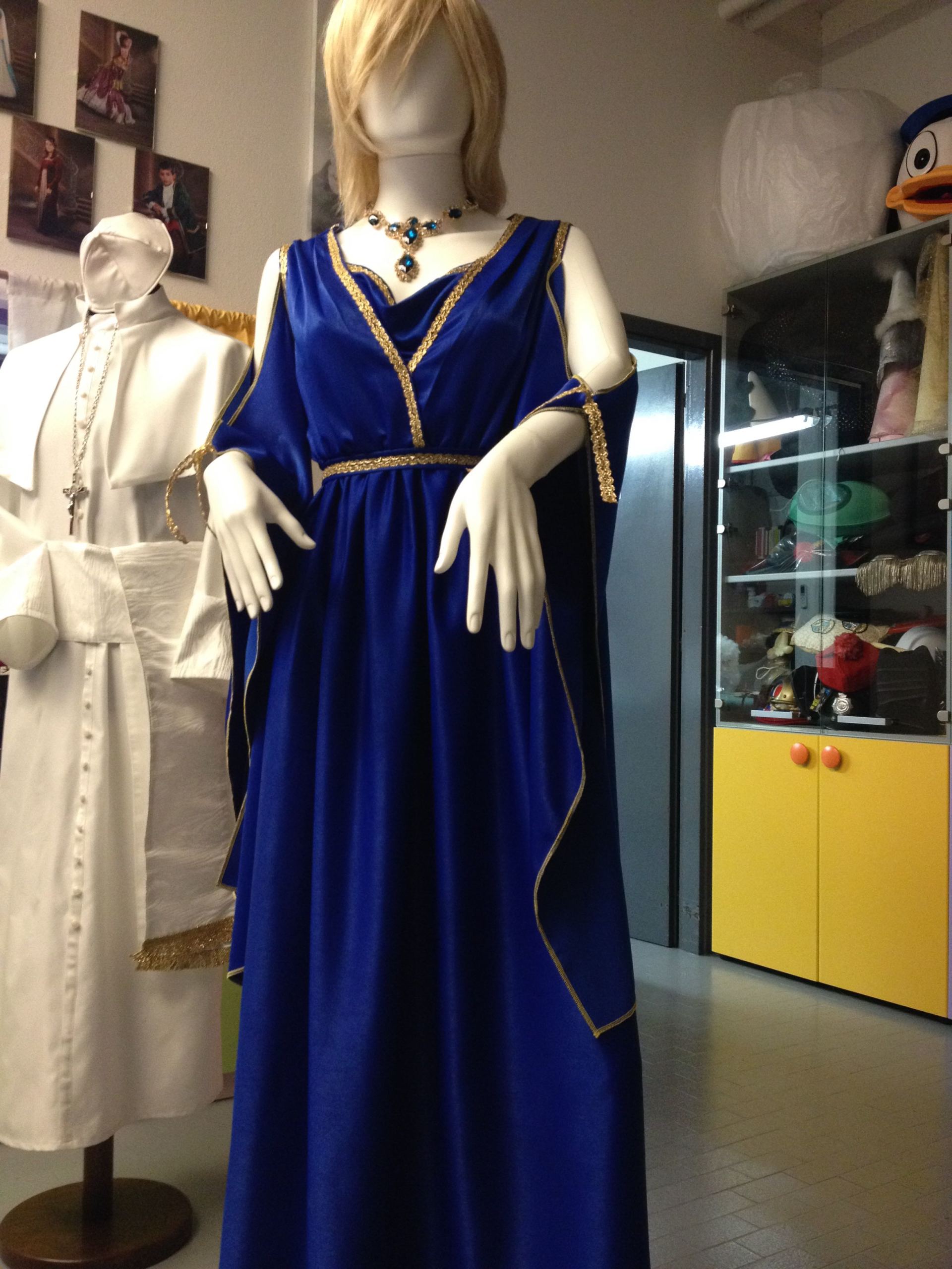 DAVID LAURA - NOLEGGIO COSTUMI