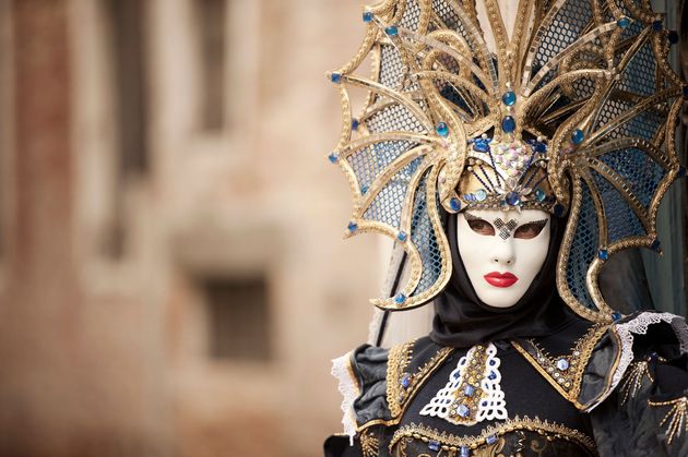 DAVID LAURA - NOLEGGIO COSTUMI