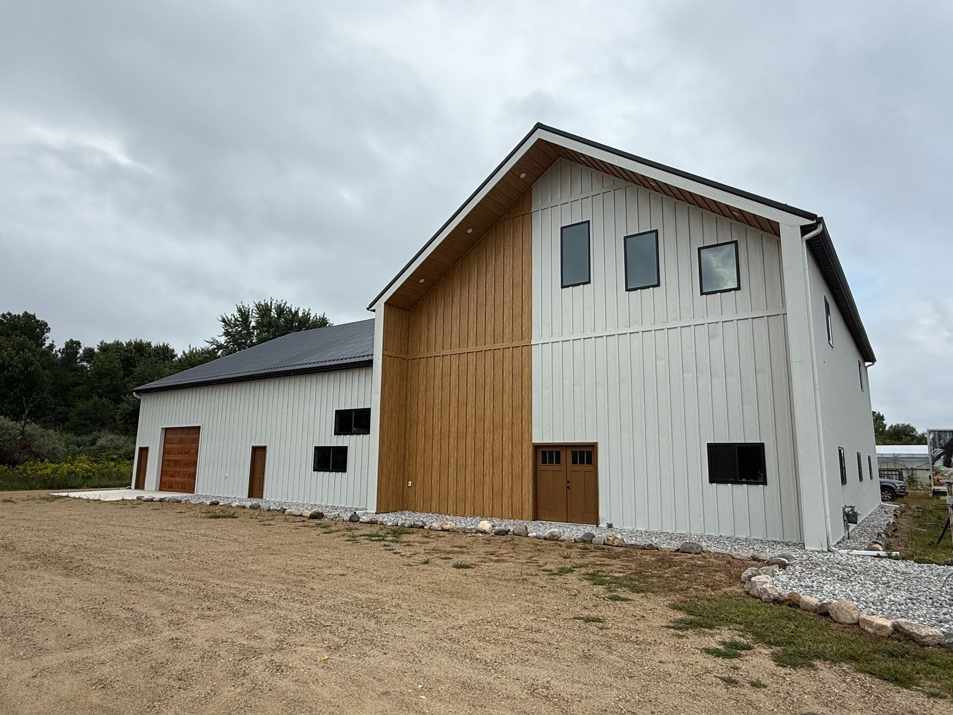 Farmstead Flats – 6338 Lovers Ln, Portage, MI