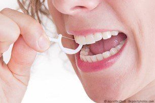 Warum sind Zahnseidehalter einfacher zu benutzen?