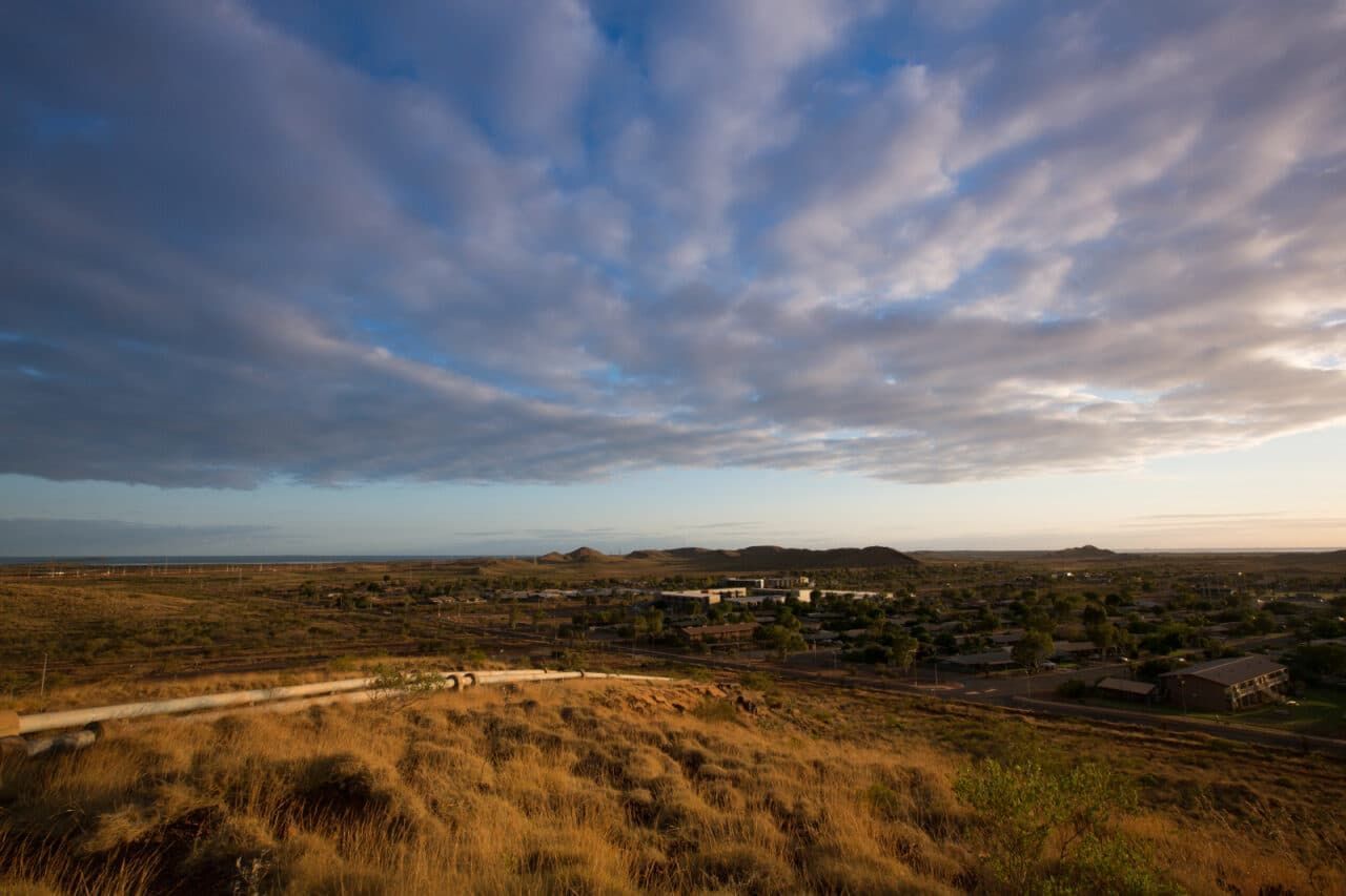 Overlooking a Vast Landscape of Dry Vegetation — Active Airconz in Perth, WA