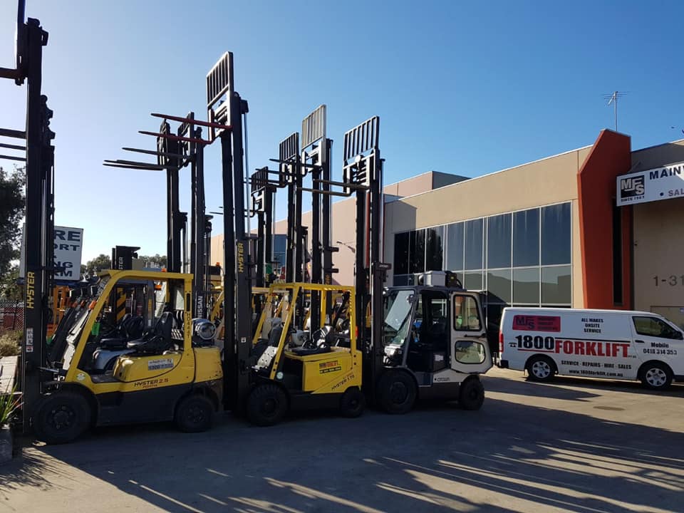 1800 forklift img-14