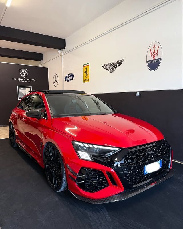 auto a noleggio Rental Luxury Service