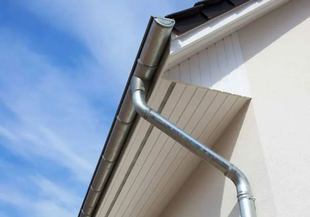 Round Downspout with Half-Round Gutter