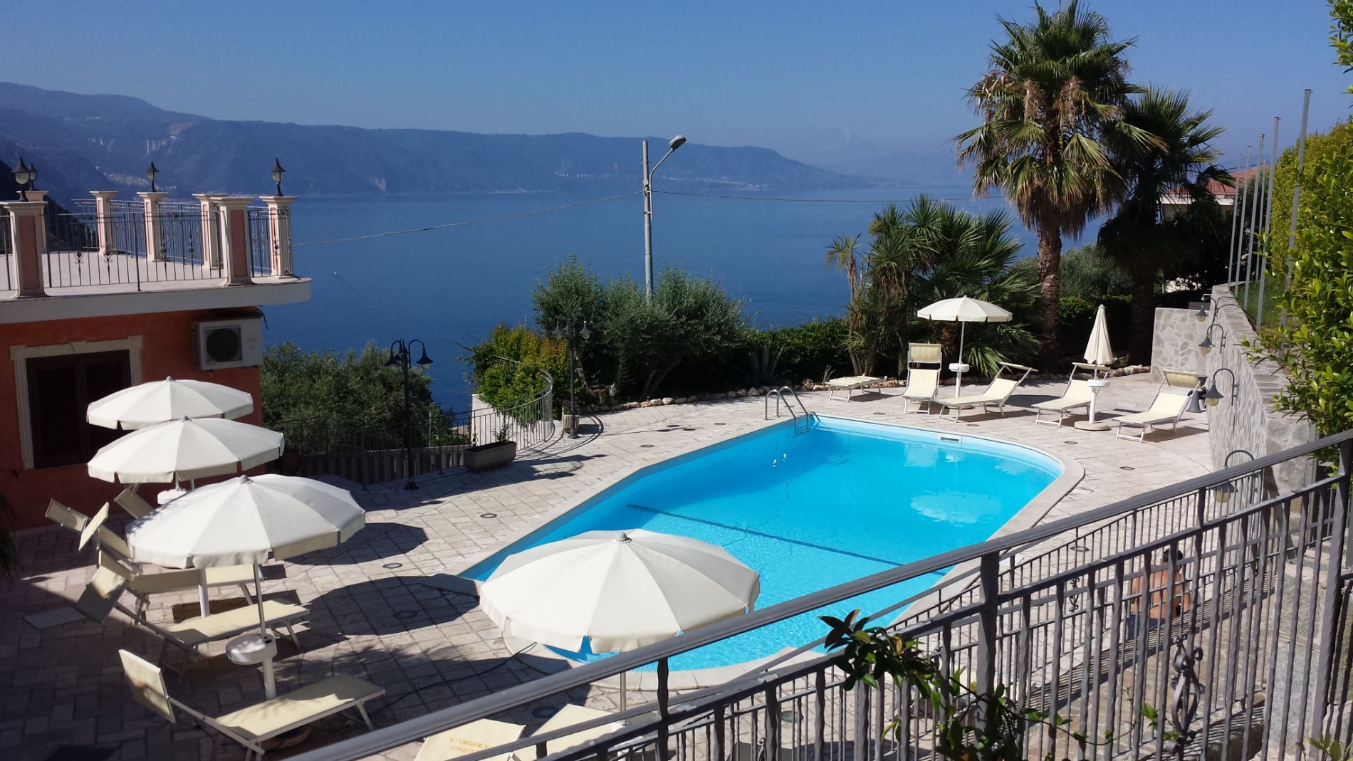 piscina Solaris modello interrato