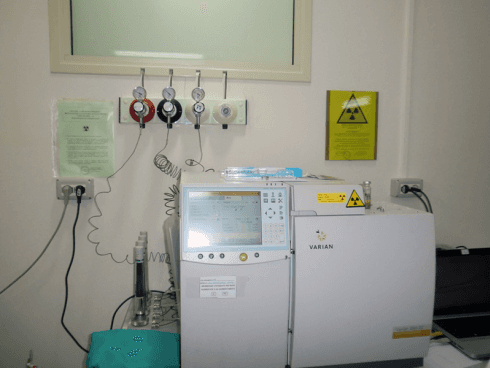 Attrezzatura per analisi di laboratorio specifica