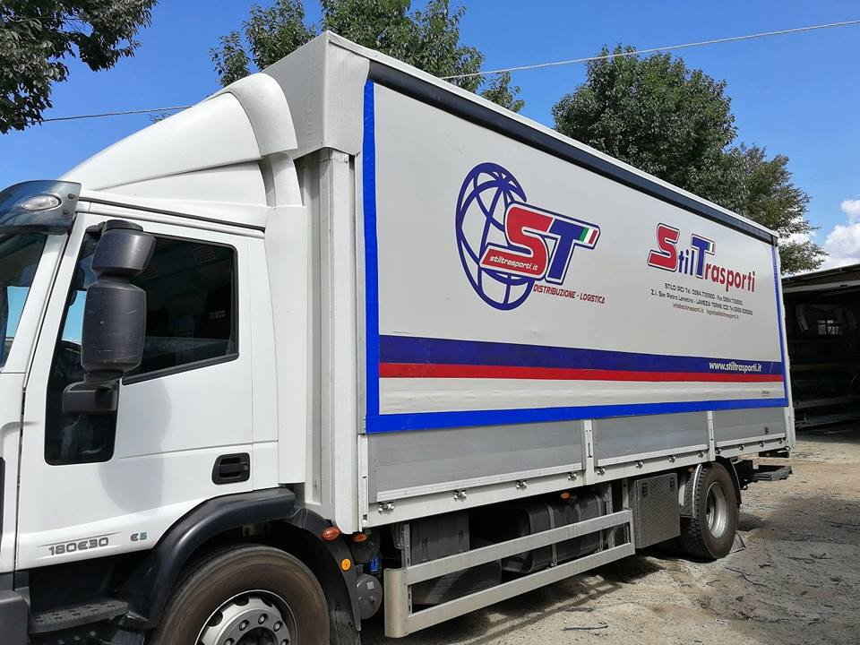 Teloni pubblicitari per camion