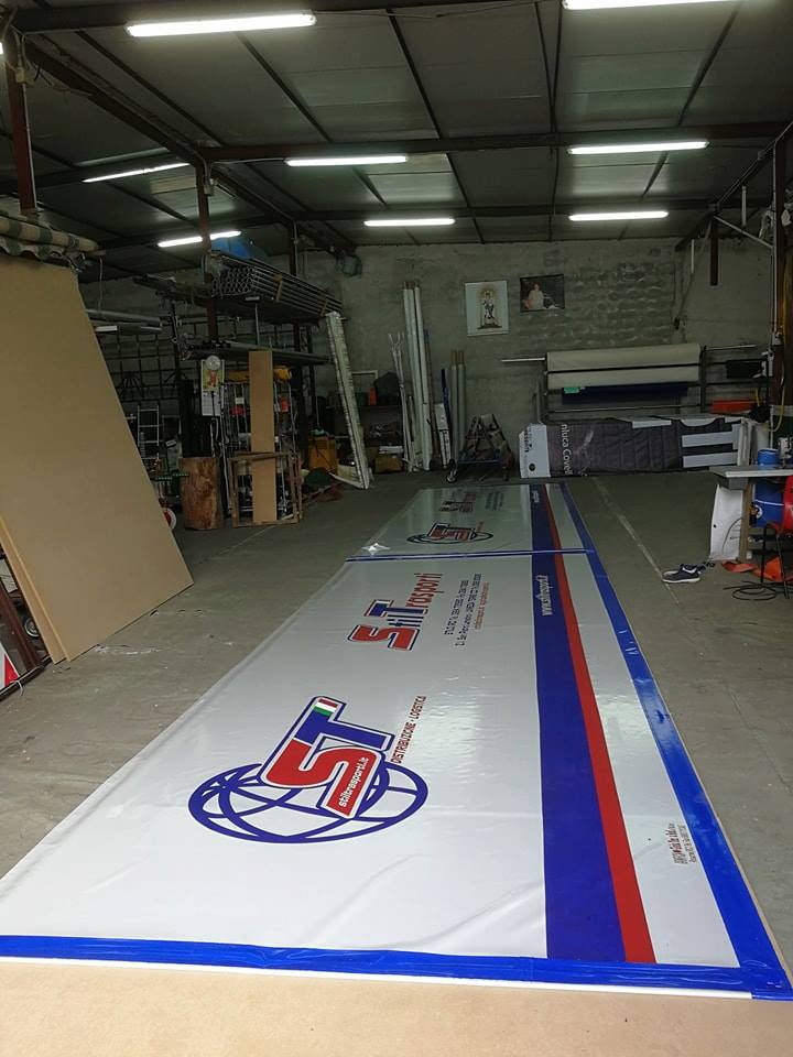 Striscioni pubblicitari per camion