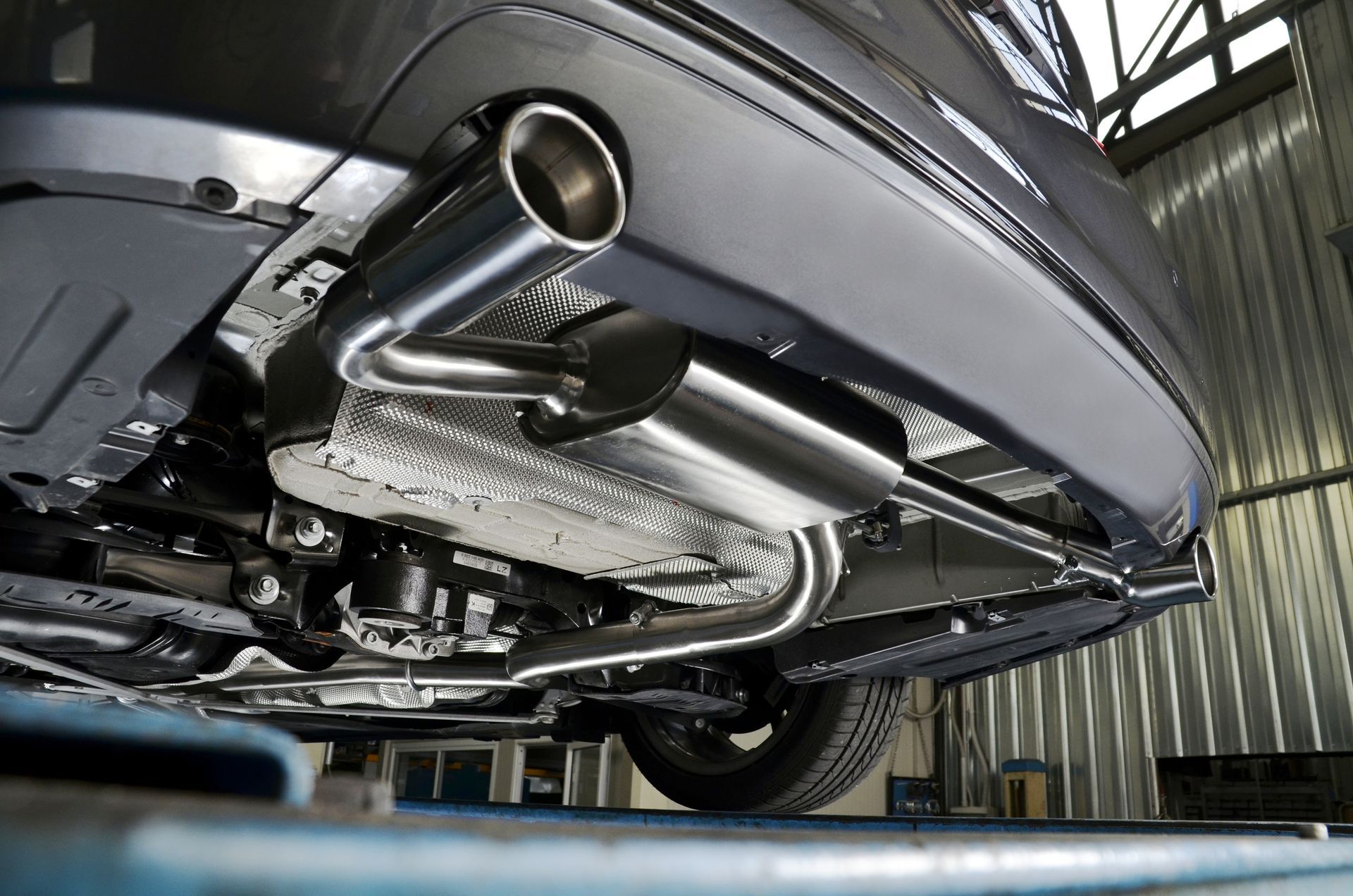 Exhaust Service at ﻿Bumper to Bumper Auto Service﻿ in ﻿Calgary, AB﻿