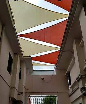 LA REINA DE LA MALLA SOMBRA