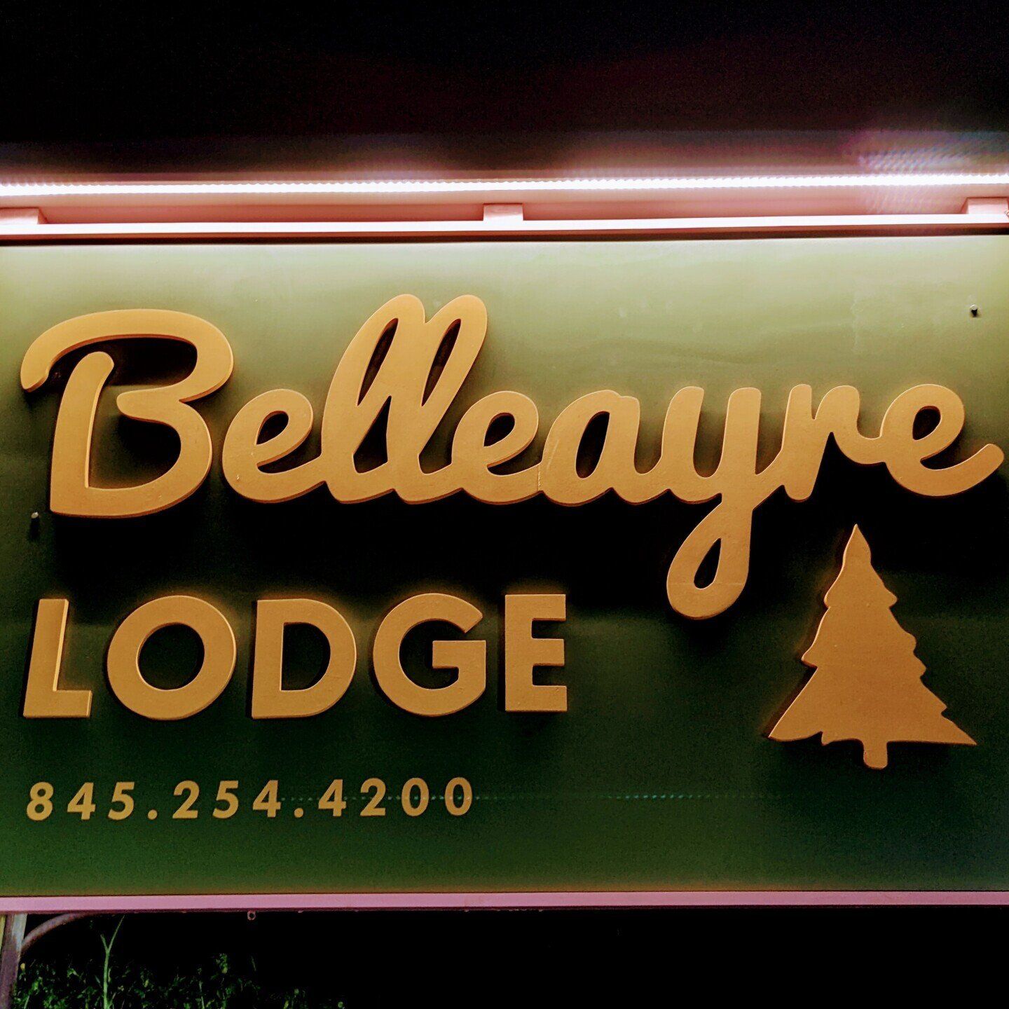 Logo of Belleayre Lodge, located in Pine Hill NY, in the Catskills region.