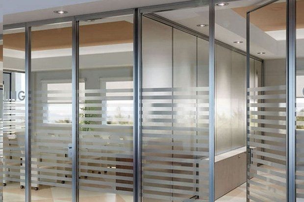 vetrate interne di un ufficio