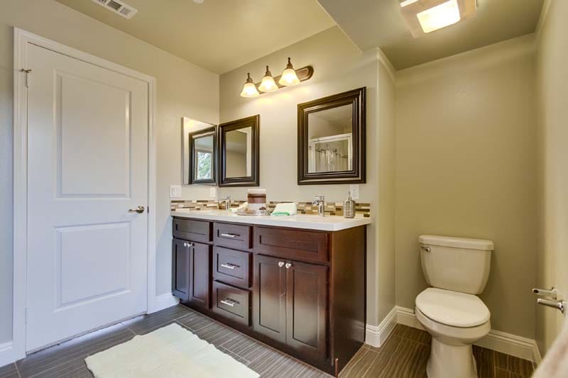 443 South Oakland Avenue