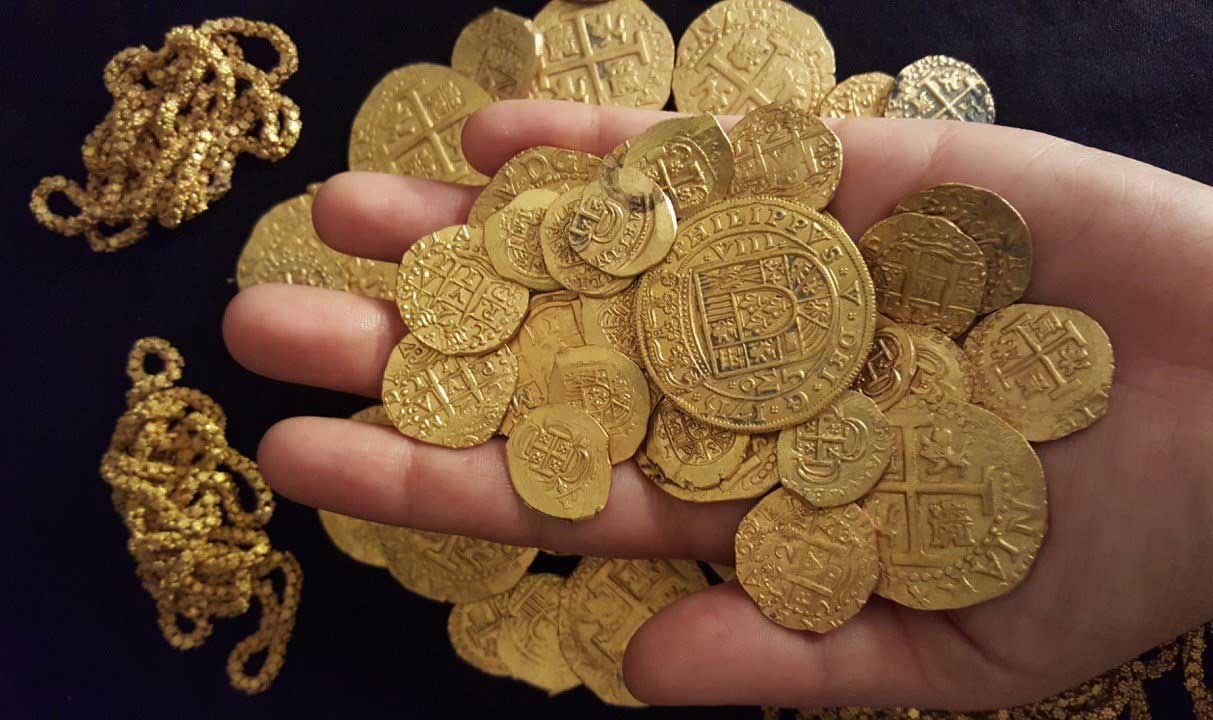 jewels and gold coins 1