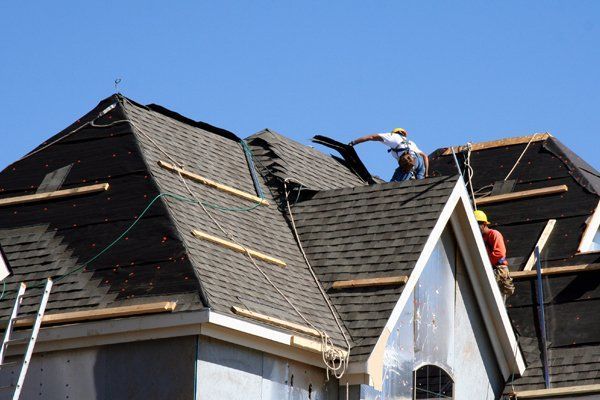 Roofing+Installation+Pic-640w.jpg