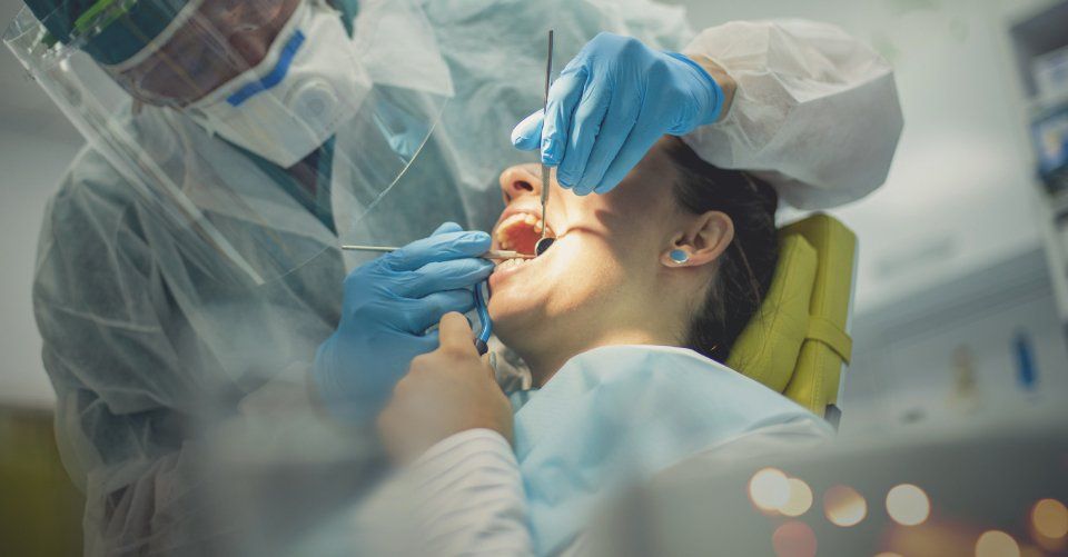 intervento di chirurgia orale