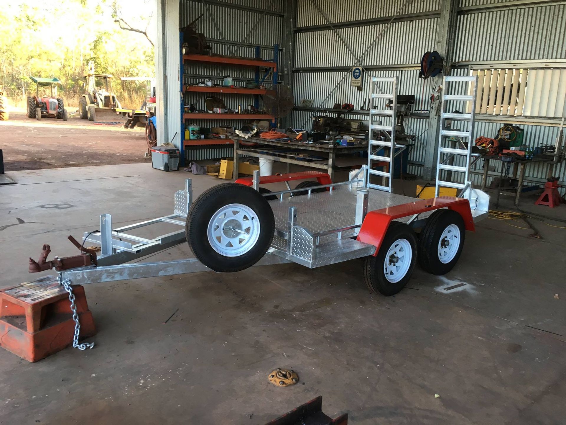 UTE canopy
