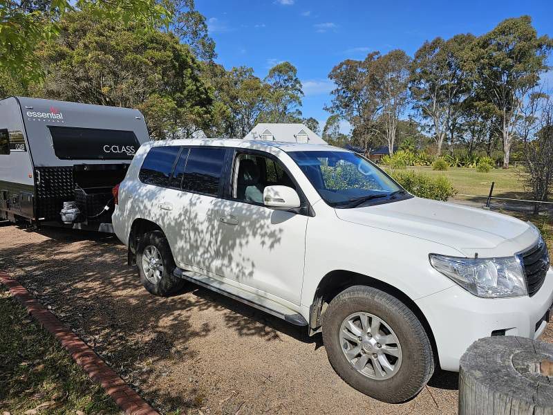 Side A White SUV — A Weigh In - Mobile Weighing Solutions in Noraville, NSW