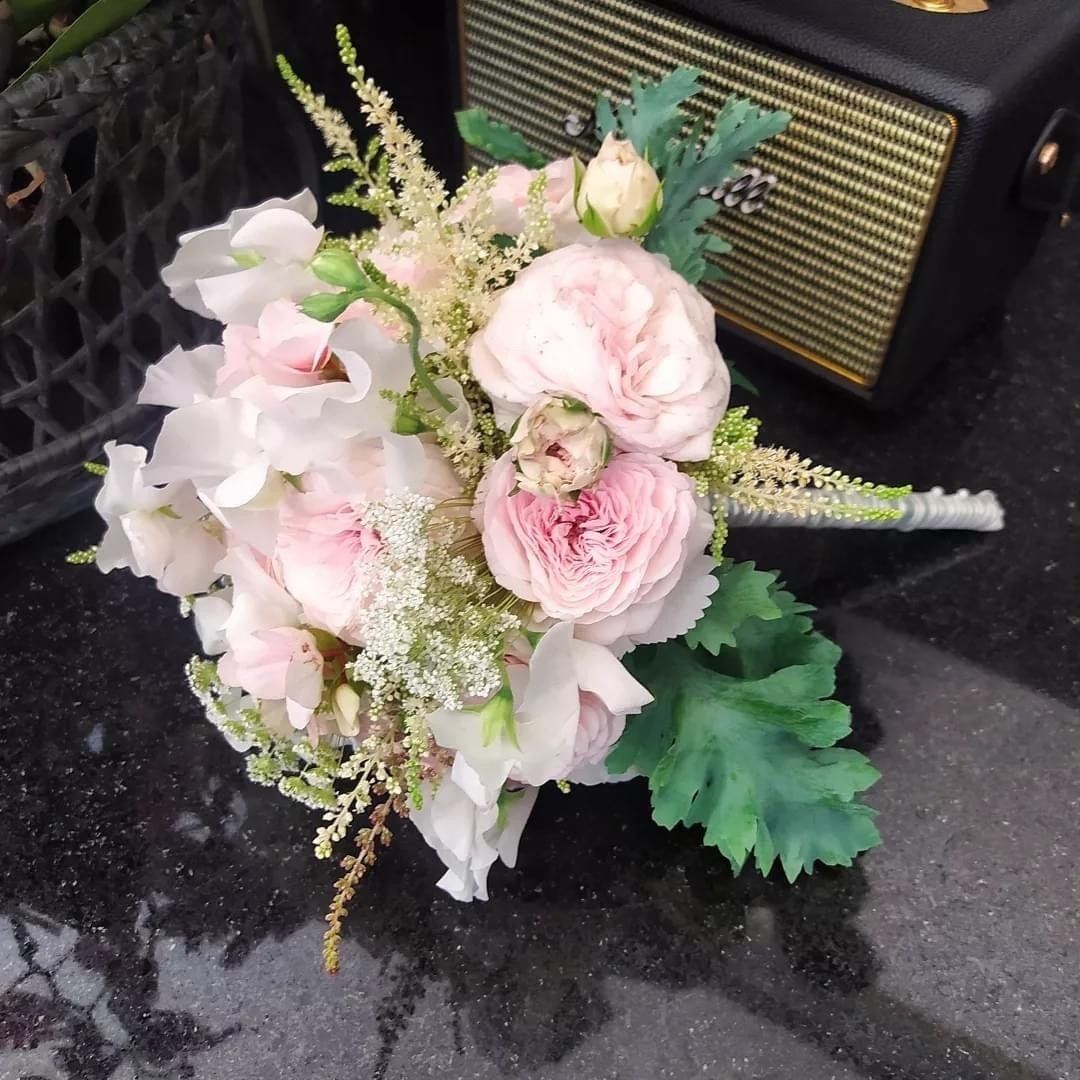 flower bouquet for wedding ceremony Rischi La Spezia