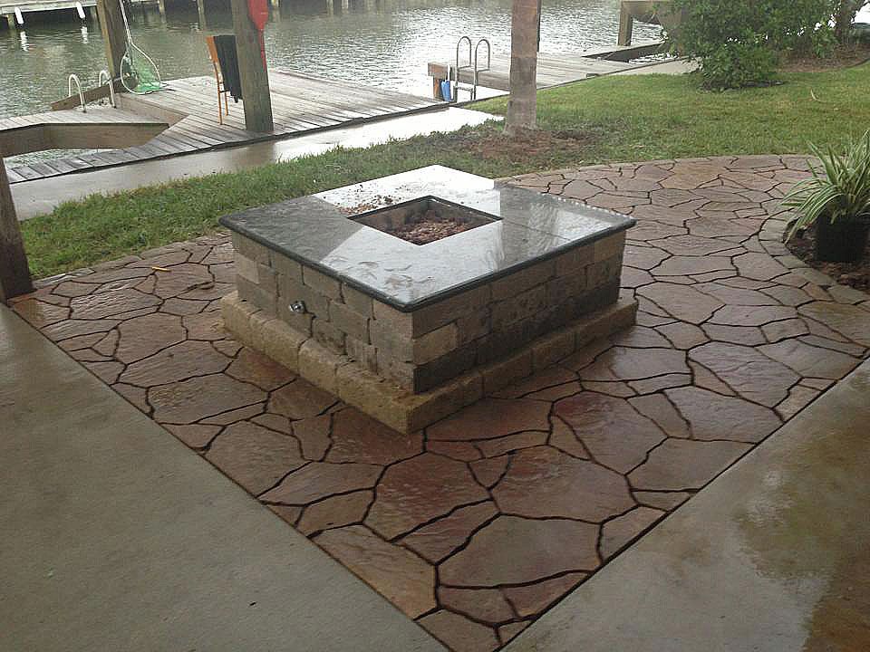 Modern outdoor square stone bricks and marble gas fire pit