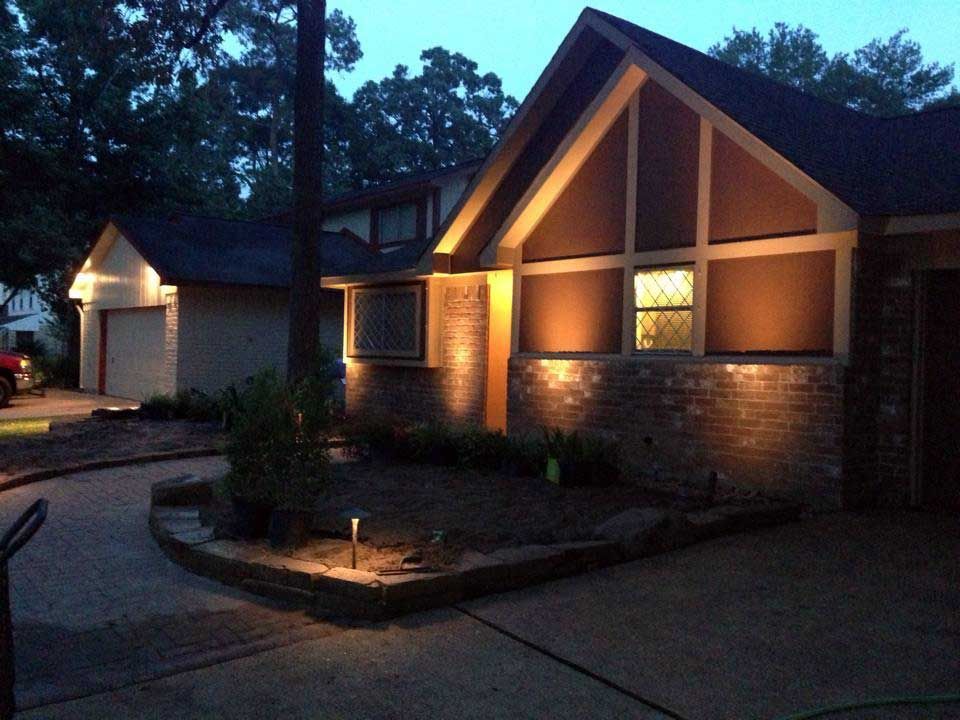 Landscaping with outdoor house lights