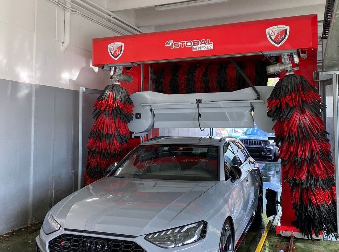 autolavaggio con spazzole antigraffio