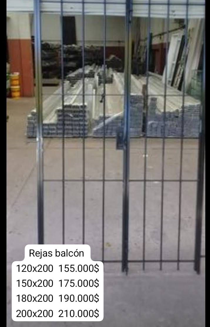 Puertas de balcón de metal negro con lista de precios: 120x200 - $155.000 a 200x200 - $210.000.