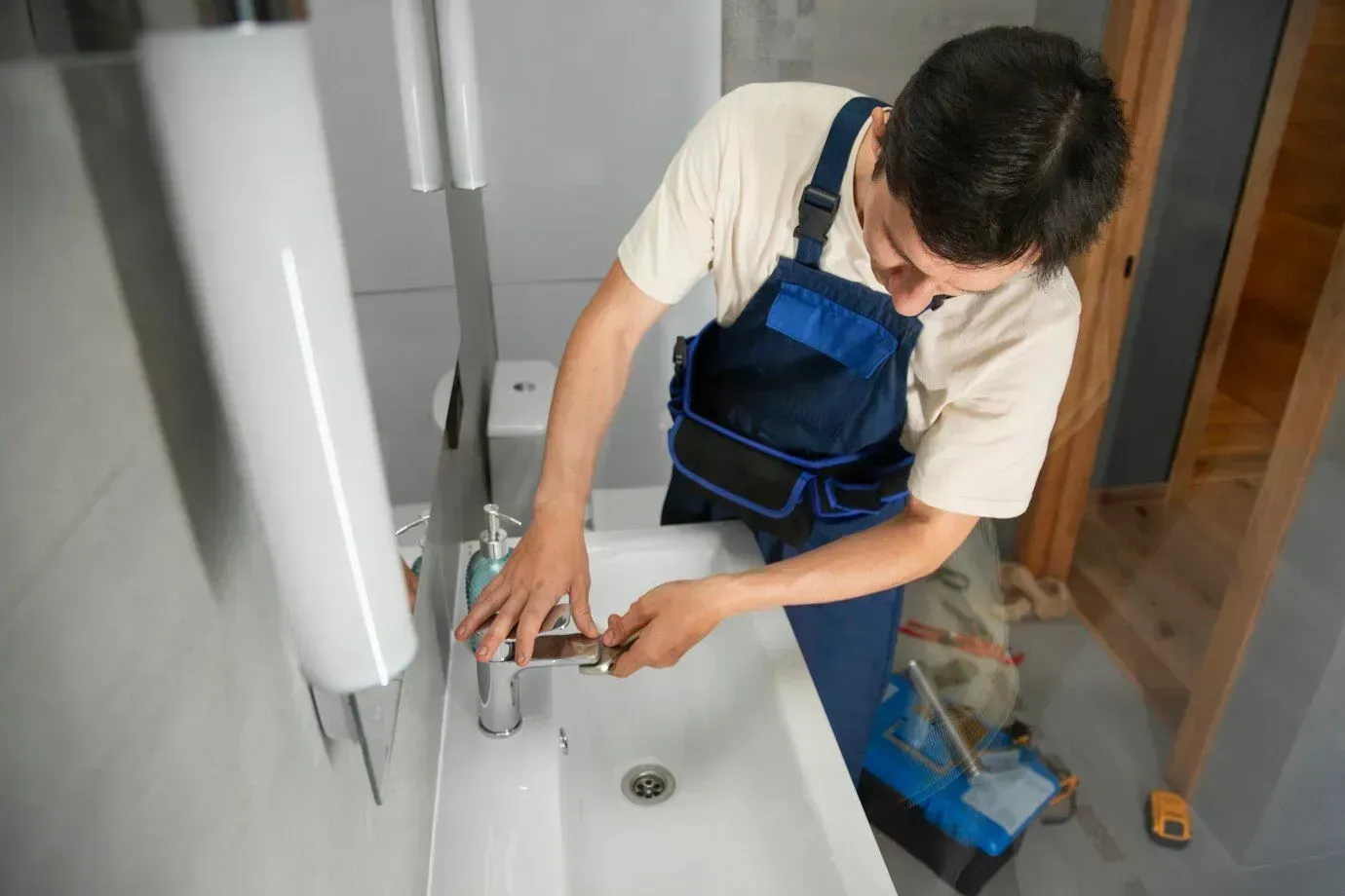 What do most plumbers charge per hour?