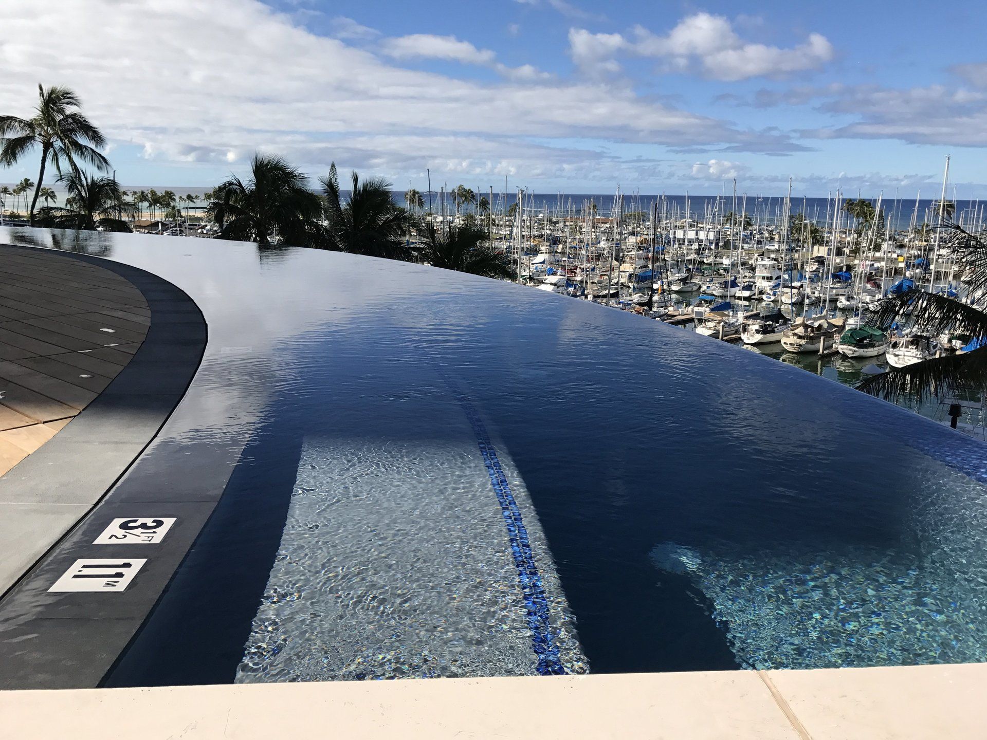 Hawaii Prince Infinity Pool - Oahu HI - Pacific AquaScapes
