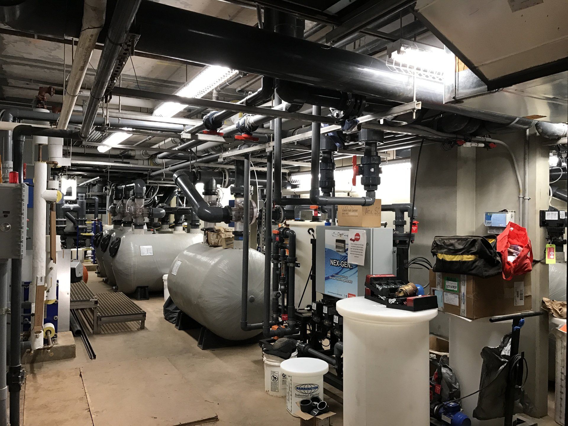 KOR 4 Equipment Room - Oahu HI - Pacific AquaScapes