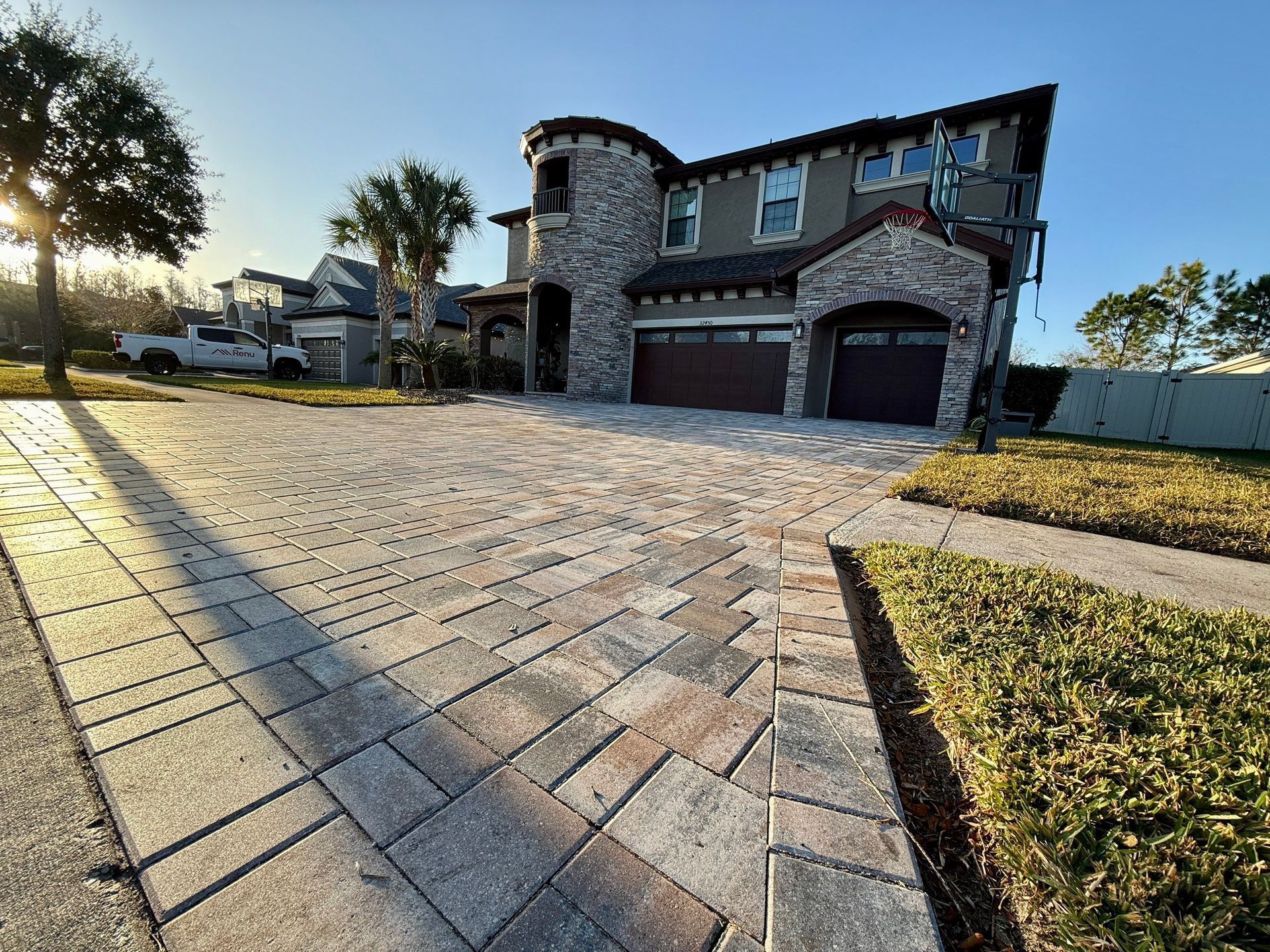Tremron Monaco Lions Bridge Paver Driveway